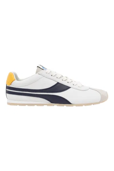 Oncept Women's Essex Sneaker Shoes In White