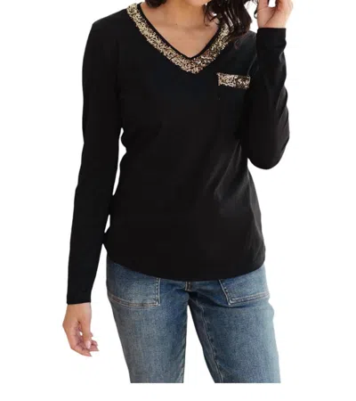 One Eleven North Glitter Lining V-neck Top In Black