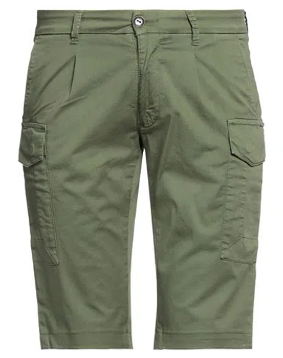 One Seven Two Man Shorts & Bermuda Shorts Military Green Size 31 Cotton, Elastane