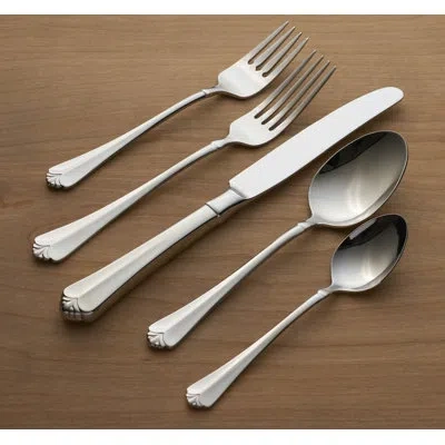 Oneida Goden Juilliard 5 Piece Stainless Steel Set, Service For 1