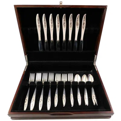 Pre-owned Oneida Young Love By  Sterling Silver Flatware Set For 8 Service 32 Pieces In Black