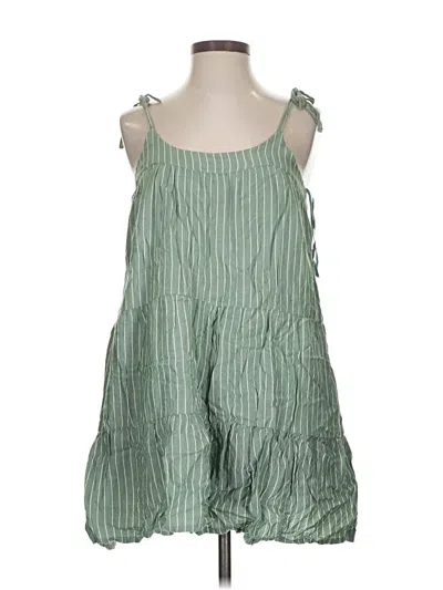Pre-owned O'neill Casual Dress In Green