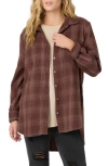 O'neill Juniors' Travys Plaid Print High-low-hem Cotton Shirt In Deep Taupe
