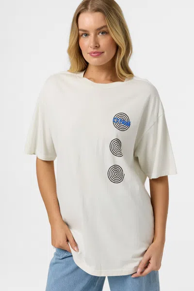 O'neill Women's O'riginals Fish Eye Oversized T-shirt In White