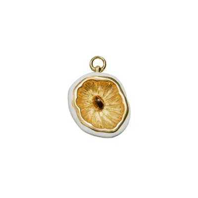 Oni Women's Gold Oyster Cap Charm