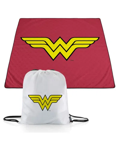 Oniva Dc Comics Wonder Woman Impresa Picnic Blanket, 60" X 50" In Red