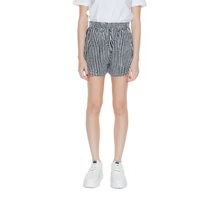 Only Viscose Women's Short In Black