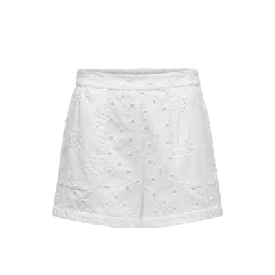 Only Cotton Women's Short In White