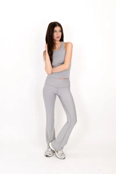 On/off Essentials The Core Flare Legging In Gray