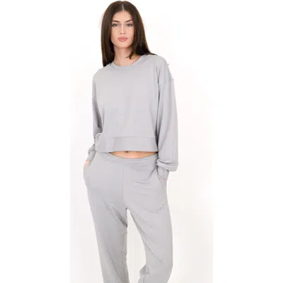 On/off Essentials The Solace Crew Neck Pullover In White