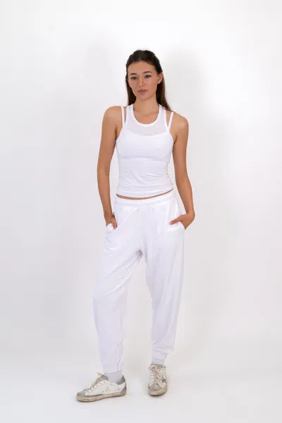 On/off Essentials The Solace Sweatpant In White