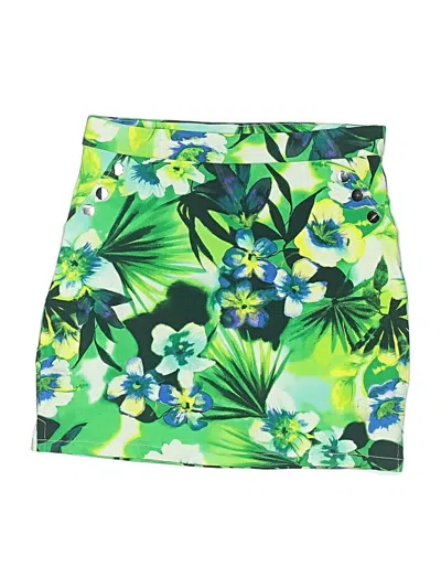 Pre-owned Onque Casuals Casual Skirt In Green