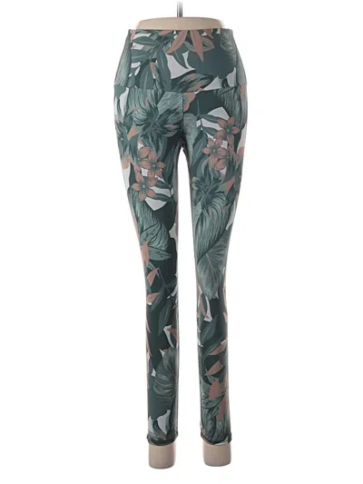 Pre-owned Onzie Active Pants In Green