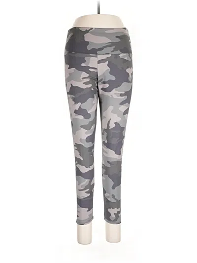 Pre-owned Onzie Active Pants In Green