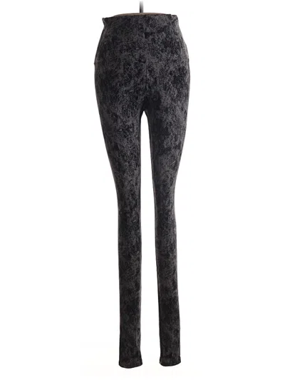 Pre-owned Onzie Casual Pants In Black