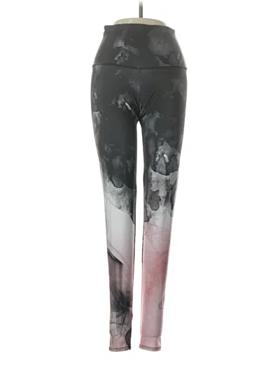 Pre-owned Onzie Leggings In Black