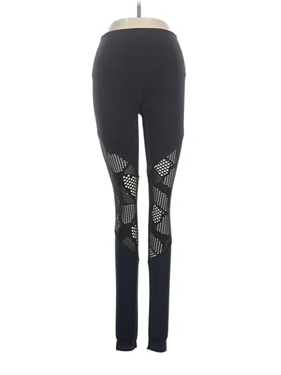 Pre-owned Onzie Leggings In Black