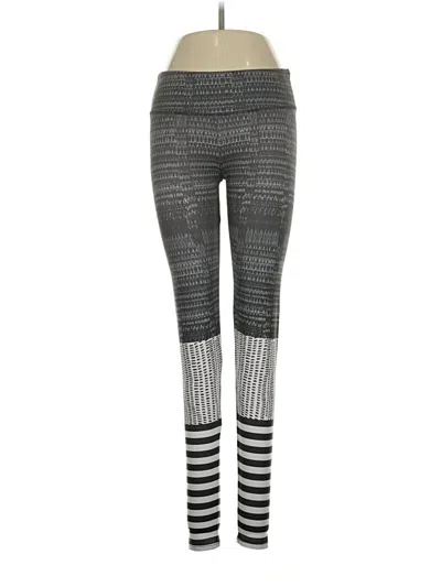 Pre-owned Onzie Leggings In Gray