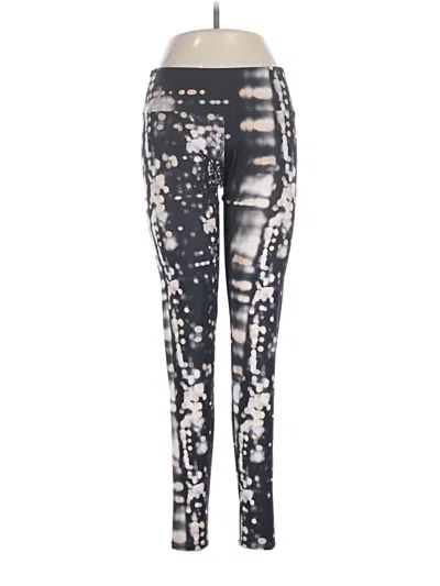 Pre-owned Onzie Leggings In Silver