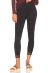 Onzie Ritz Capri Pants In Black In Black