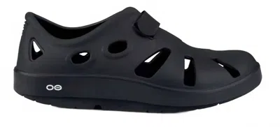 Oofos Men's Oocandoo Recovery Shoes In Black