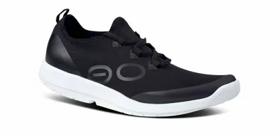 Oofos Men's Oomg Sport Lace Shoe In White Black