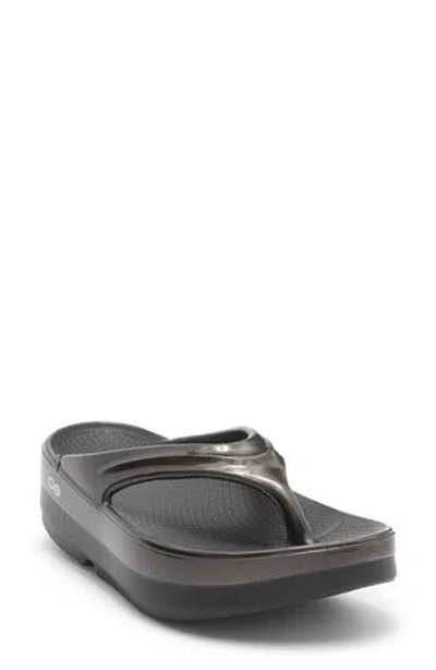 Oofos Oomega Oolala Luxe Flip Flop In Gray