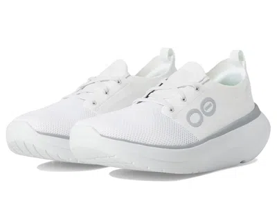 Oofos Oomy Stride In White