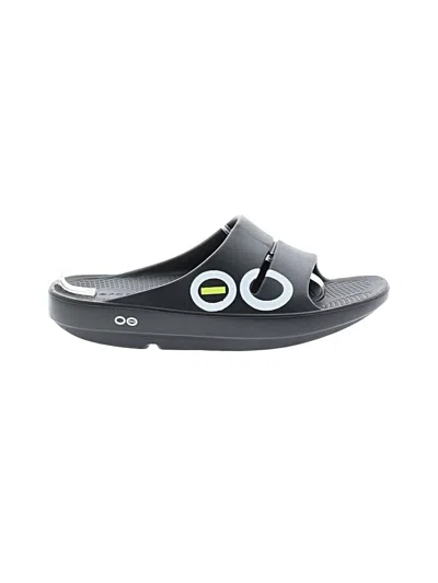 Pre-owned Oofos Sandals In Black