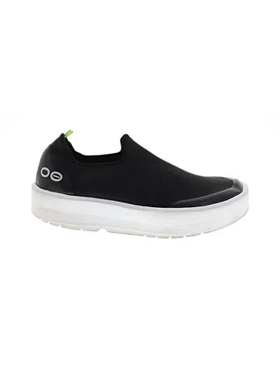 Pre-owned Oofos Sneakers In Black