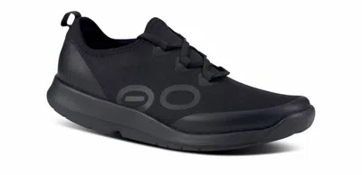 OOFOS WOMEN'S OOMG SPORT LACE-UP RECOVERY SHOES IN BLACK