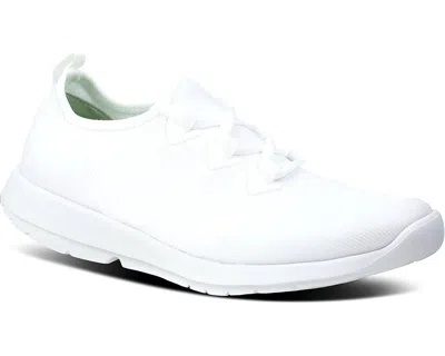 OOFOS WOMEN'S OOMG SPORT LS SHOE IN WHITE