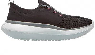 Oofos Women's Oomy Stride Recovery Shoes In White Black