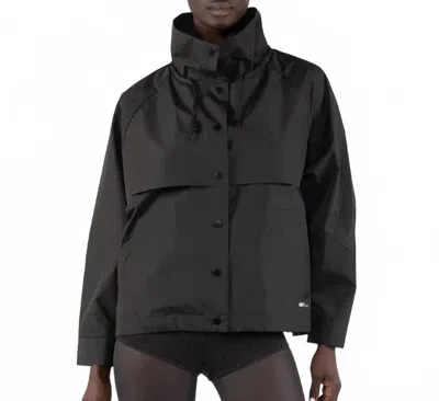 Oofwear Short Water Repellent Jacket With Hood In Black