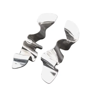 Oolo London Women's Quiet Tension Earrings In Silver