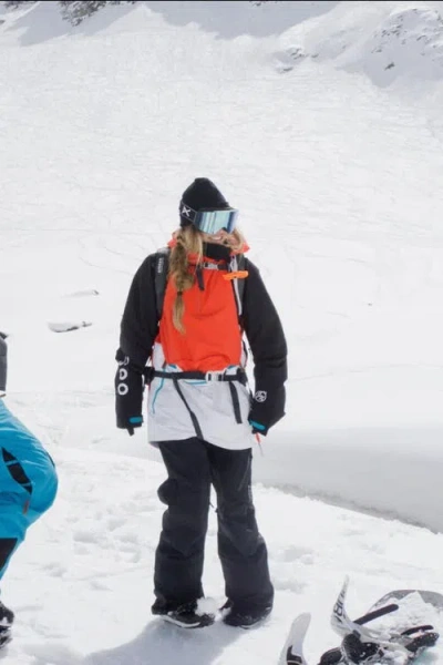 Oosc Snow Park Overhead Jacket In Black