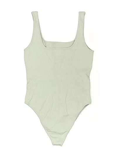 Pre-owned Oqq Bodysuit In Green