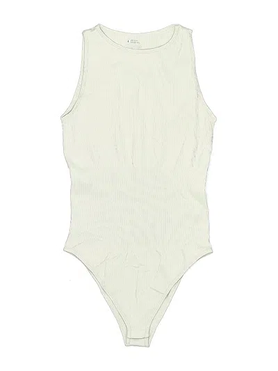 Pre-owned Oqq Bodysuit In White