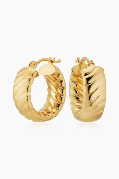 Oradina 14k Yellow Gold Cobra Hoops