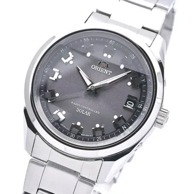 Pre-owned Orient Neo 70's Wv0061se Stainless Steel Radio Solar Watch Gray Dial 39.5mm
