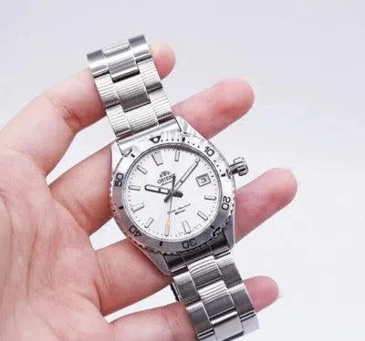 Pre-owned Orient Ra-ac0q03s10b Mako 40 White Analog Automatic Men's Diver's Design Watch