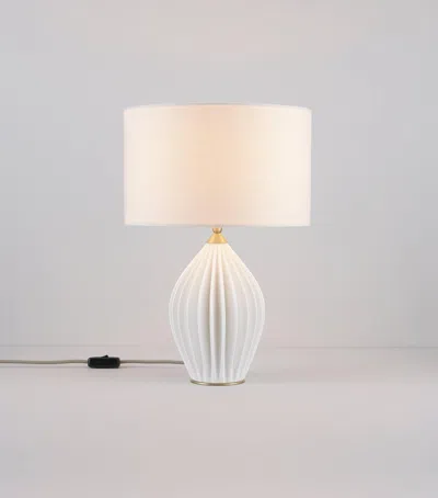 Original Btc Fin Queen Table Lamp