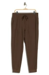 Original Penguin Sport Crossover Joggers In Brown
