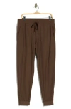 Original Penguin Sport Zip Hem Crossover Joggers In Brown