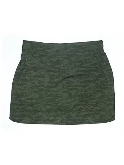 Pre-owned Orvis Active Skort In Green