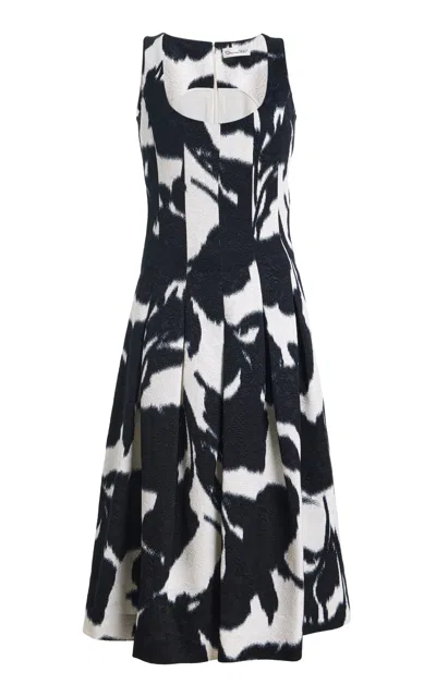 Oscar De La Renta Calla Lillies Cloque Midi Dress In Black