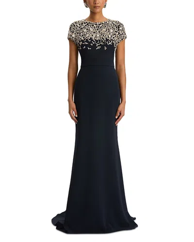Oscar De La Renta Cap Sleeve Crystal Embroidered Gown In Purple