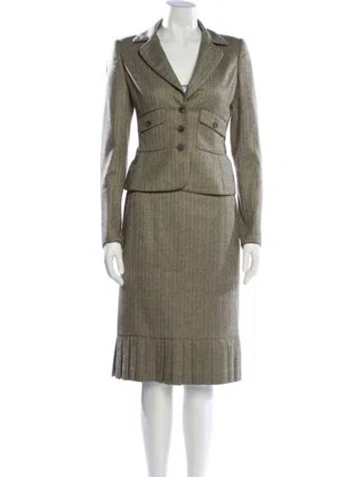 Pre-owned Oscar De La Renta Cashmere Pleated Accents Skirt Set In Neutral