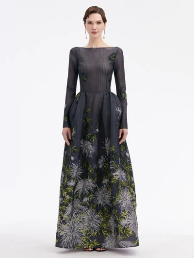 Oscar De La Renta Chrysanthemum Fil Coupe Gown In Silver/navy