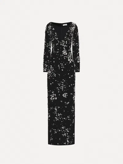 Oscar De La Renta Crystal Cluster Embroidered Long Sleeve Gown In Black